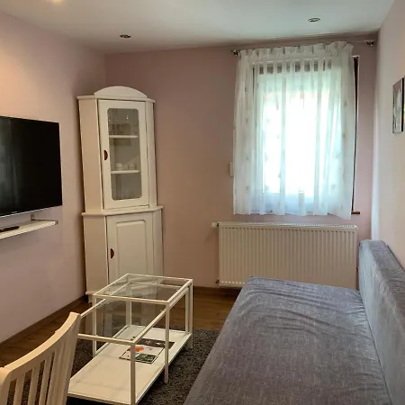 Anhaus In Altstadt *