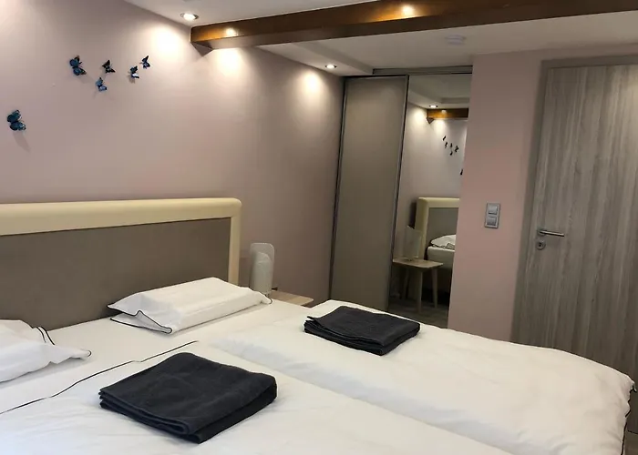 Anhaus In Altstadt *